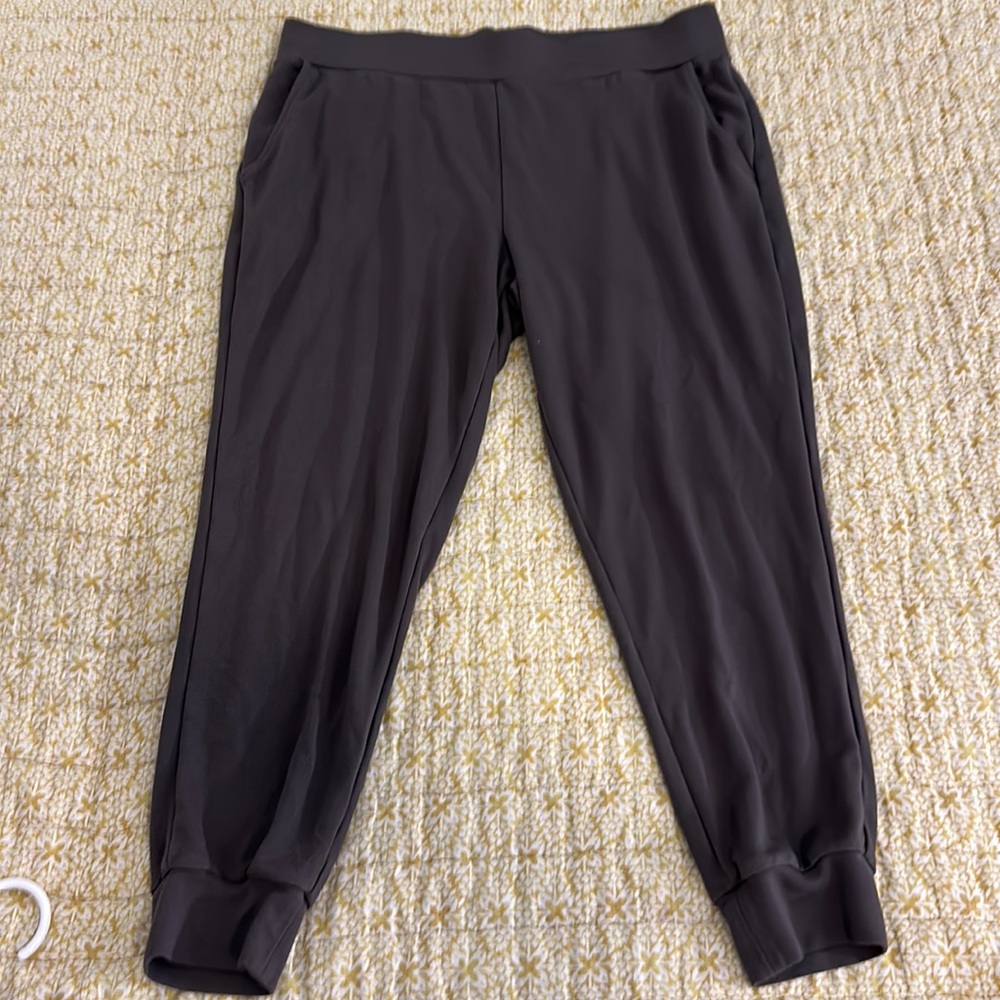 Women’s army green joggers
